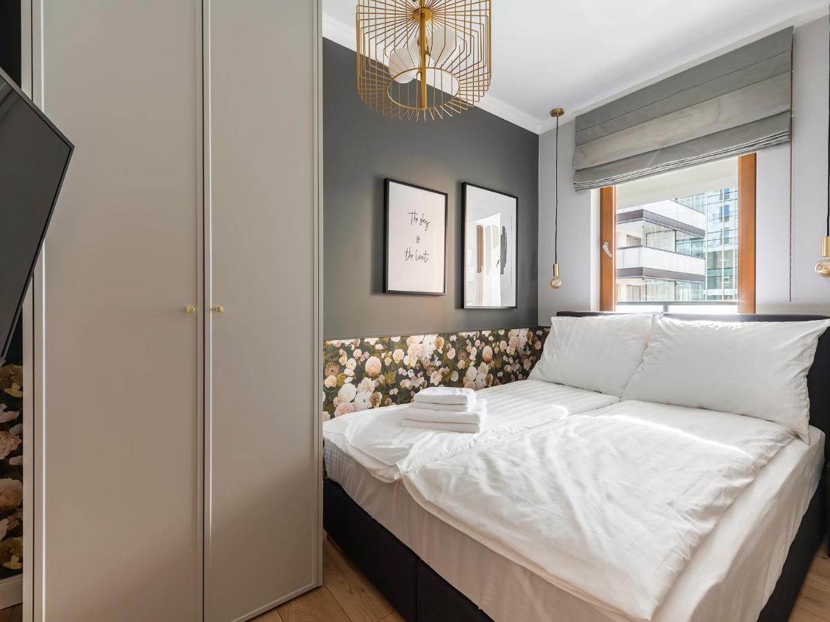 Yoursecondflat Grzybowska Metropoint Apartamento *