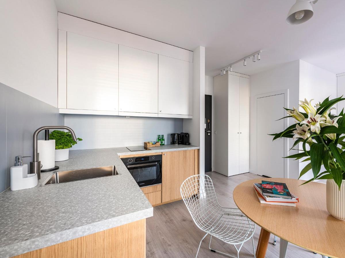Yoursecondflat Grzybowska Metropoint * Varsovia