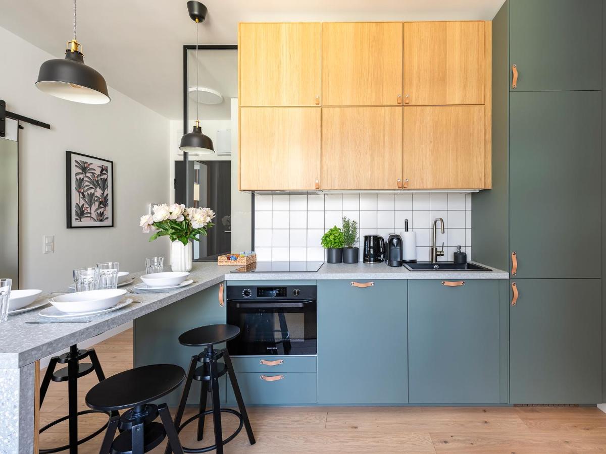 Apartament Yoursecondflat Grzybowska Metropoint Warszawa