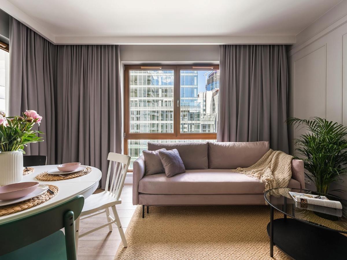 Apartament Yoursecondflat Grzybowska Metropoint Warszawa
